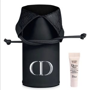 DIOR Make up Brush holder.